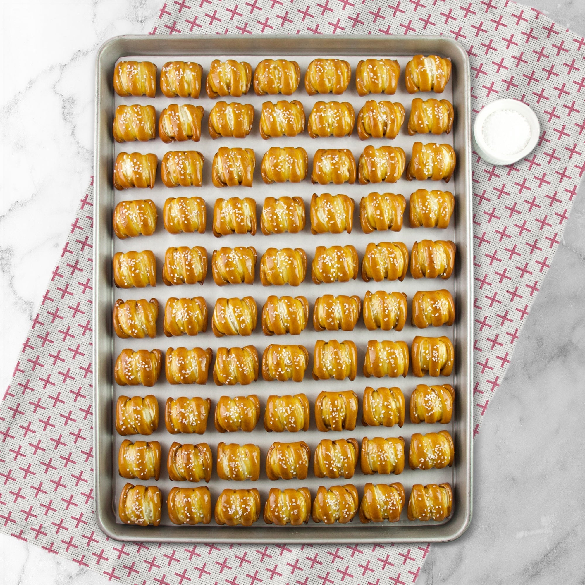 One-Timer Bites Soft Pretzel Box - Well Wishes